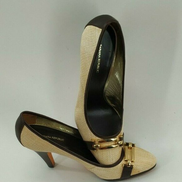 Banana Republic Shoes - Banana Republic Women's Heel Pump 9.5US
